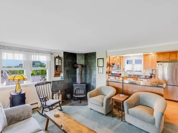 7 O St #Id1256831p, Newburyport, MA 01950