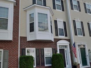 5024 Greenhouse Ter, Centreville, VA