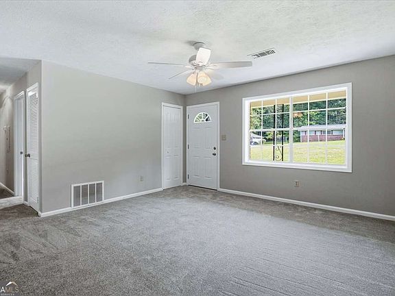 4th image of 4861 Shady Rest Dr