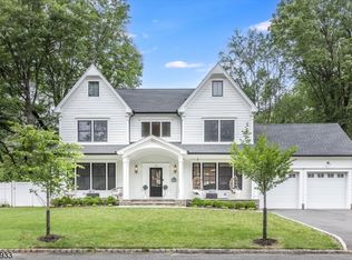 13 Sandy Hill Rd, Westfield, NJ 07090