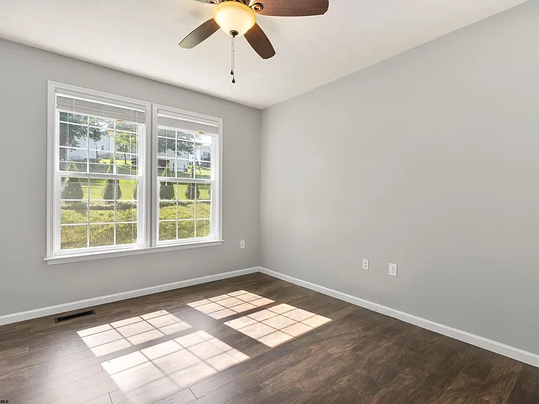 112 Casey Ln — Photo 21