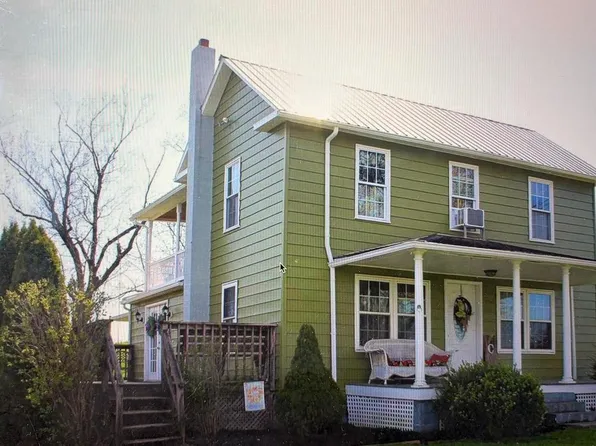 131 Offutt School Rd, Augusta, WV 26704