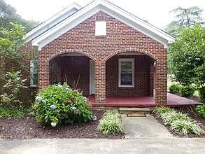 5th image of 233 Belton Dr