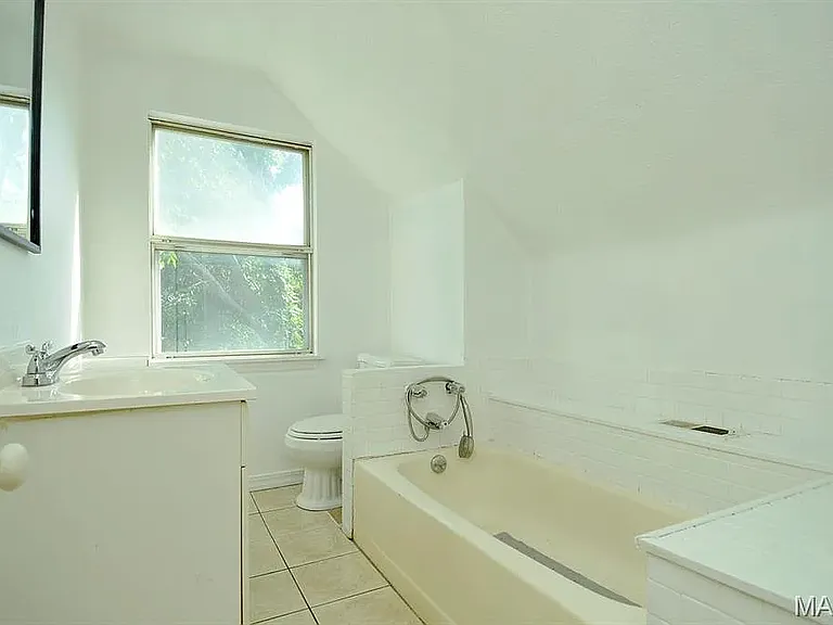 4164 Taft Ave #2 & 3 — Photo 4