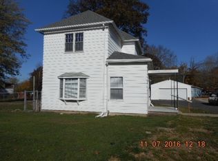 2208 W Memorial Dr, Muncie, IN 47302