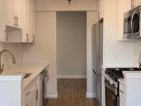 55 Austin Pl APT 6C, Staten Island, NY 10304
