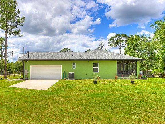 4th image of 305 Padrick Ave