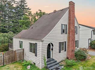 3053 Porter St, Enumclaw, WA 98022