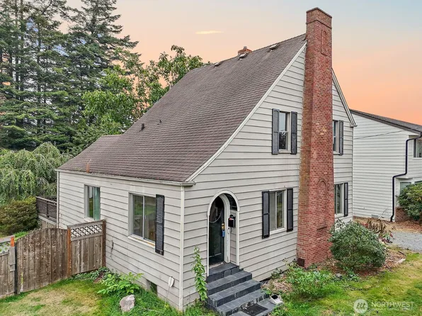 3053 Porter Street, Enumclaw, WA 98022