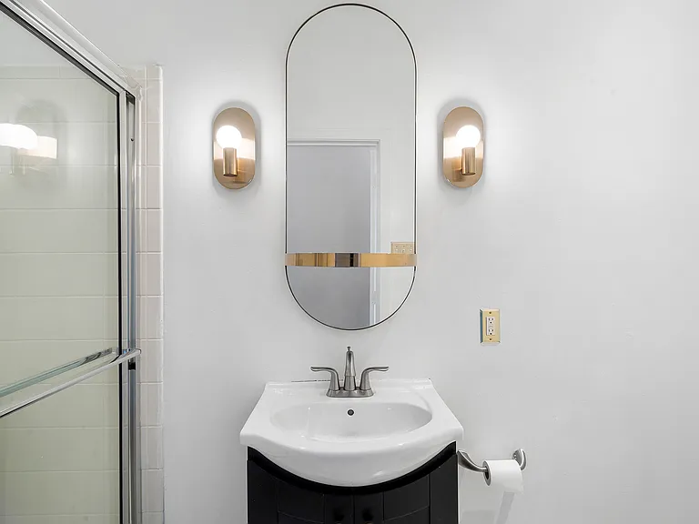1201 Spruce Street — Photo 10