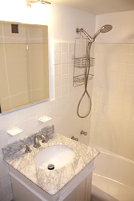 Rented by Oxford Property Group | media 12