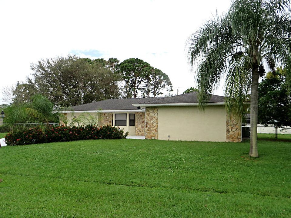 1st image of 631 SW Dwight Ave