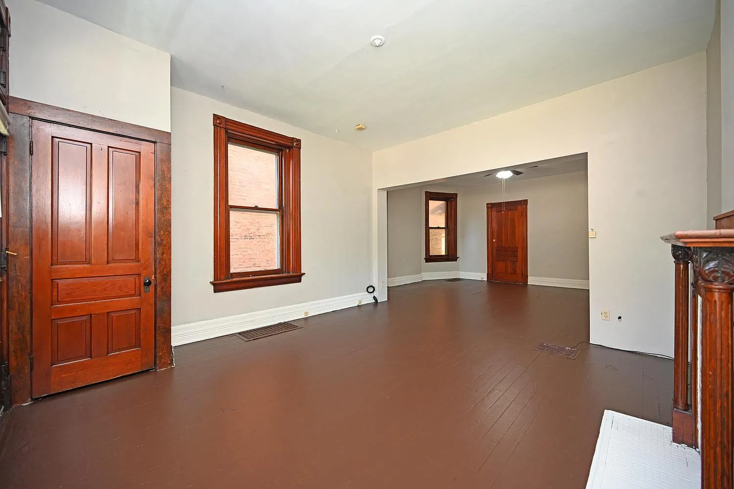475 Riddle Rd — Photo 1