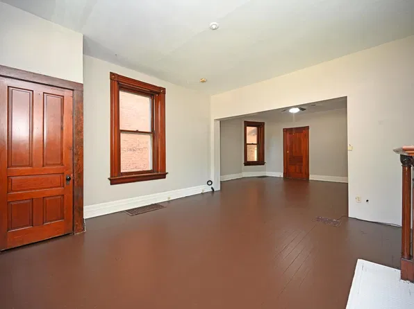 475 Riddle Rd APT 1, Cincinnati, OH 45220