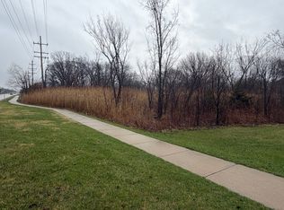 1201 Leinster Dr, Lemont, IL 60439
