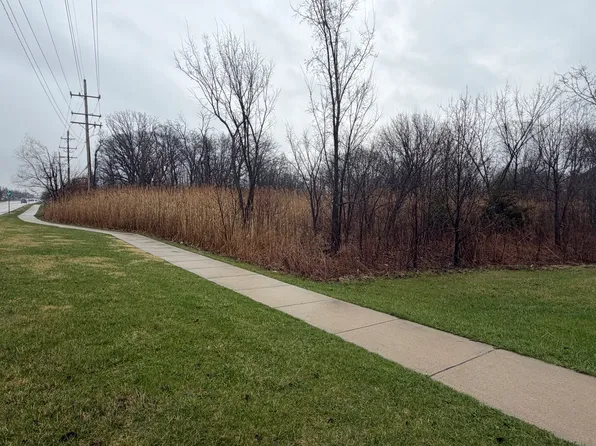 1201 Leinster Dr, Lemont, IL 60439