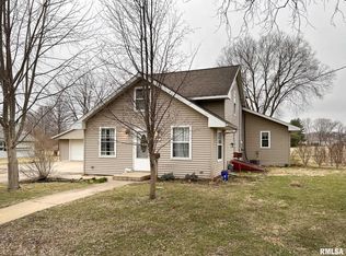 601 14th St, Lacon, IL 61540