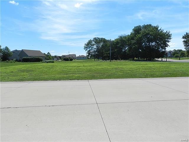 2nd image of 1208 Otke Ln