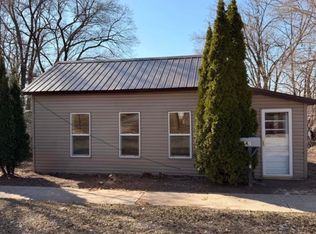 147 S Pearl St, Berlin, WI 54923