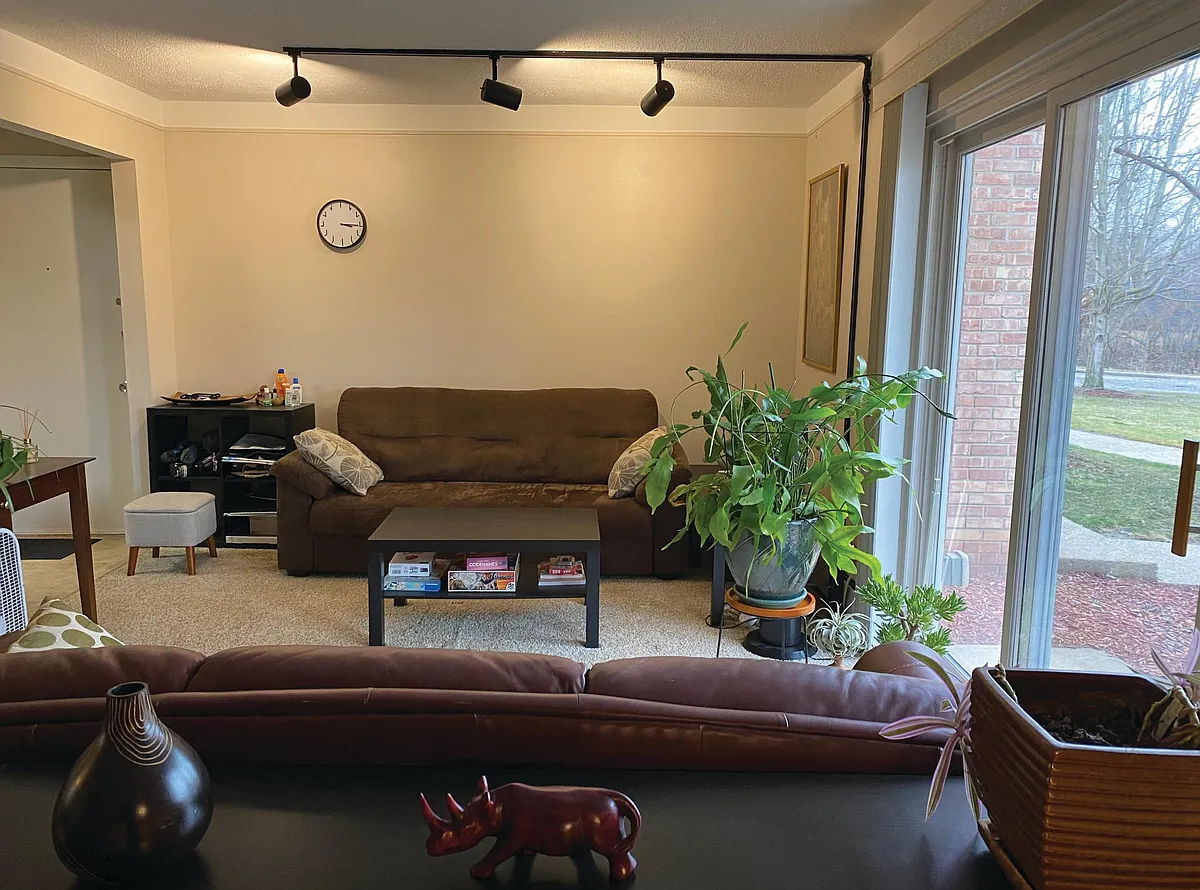 Building Photo - 1257 Island Dr #103