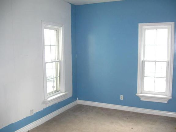 5th image of 307 N Shiawassee St