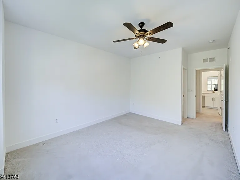 67 Veterans Way — Photo 23
