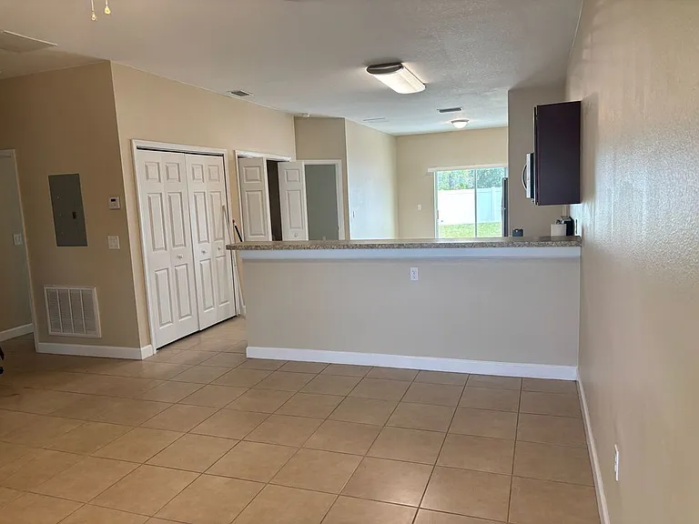 1123 Normandy Dr #A — Photo 3