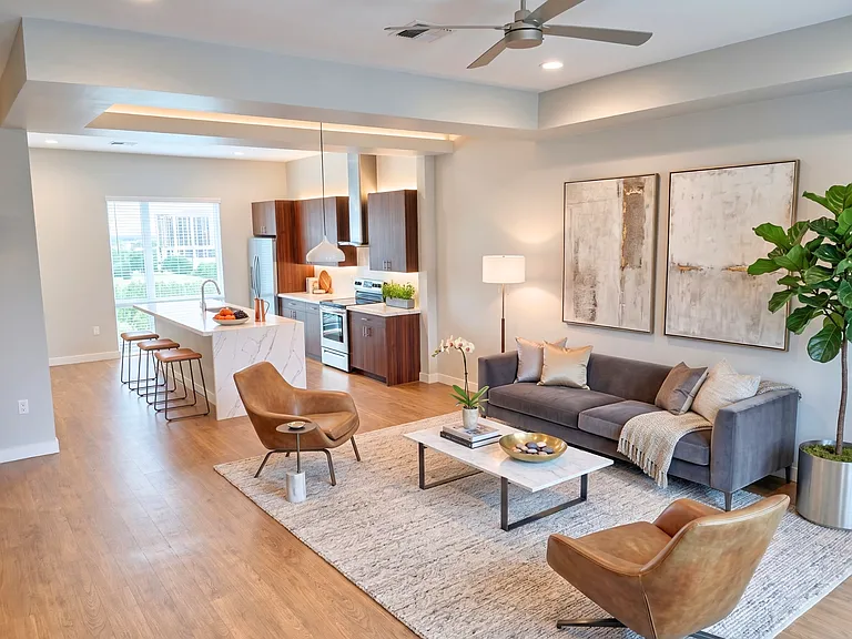 Teakwood Urban Living — Photo 39
