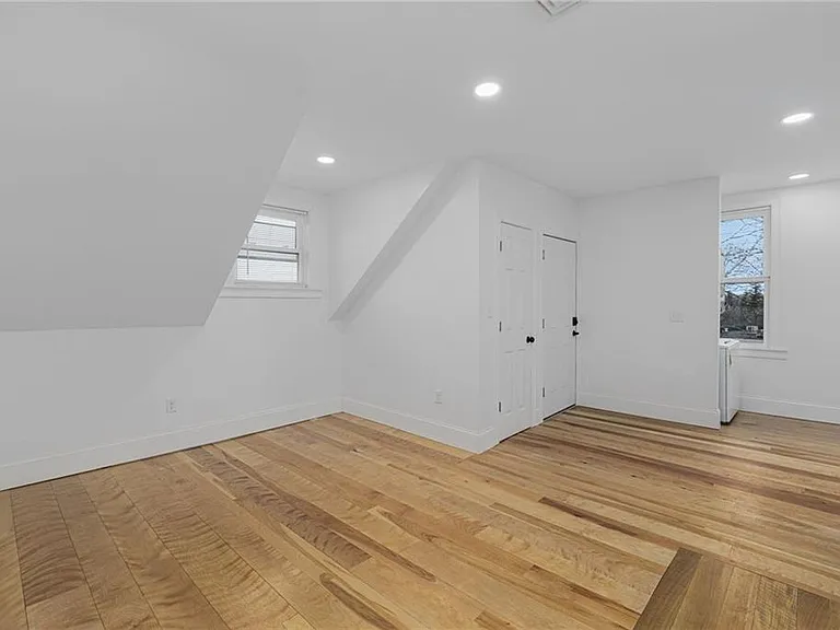 30 Cypress St #3 — Photo 9