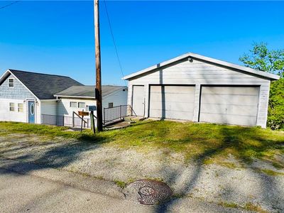 1107 National Pike N, Uniontown, PA, 15401