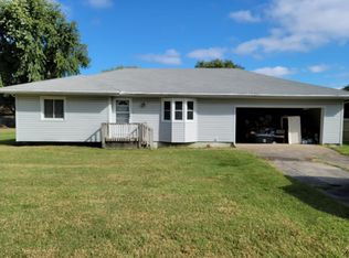 3207 W Aaron Dr, Springfield, MO 65810