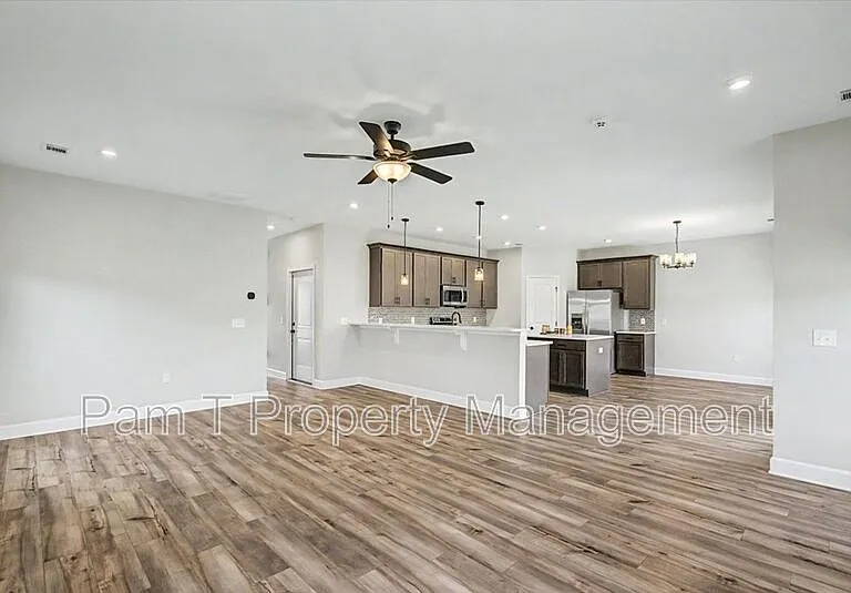 203 Alyssa Ave — Photo 8