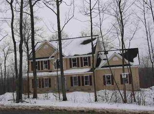 8 Marie Heights Dr, West Sand Lake, NY 12196