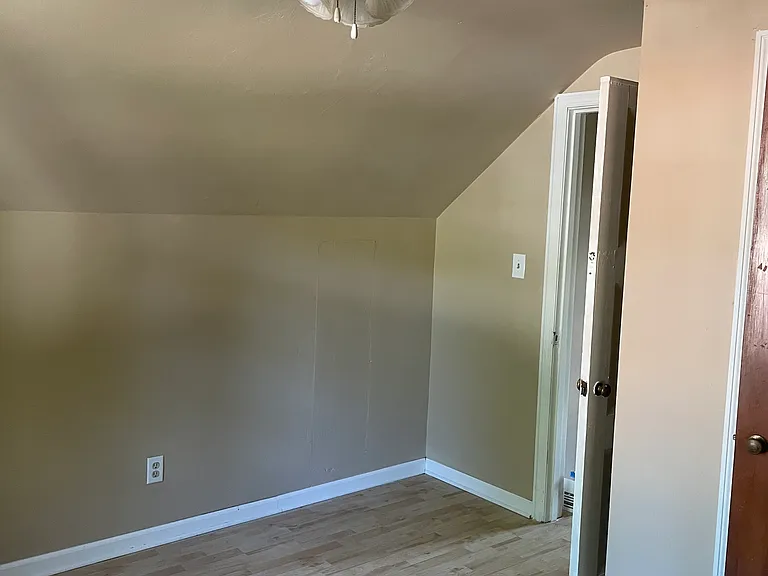 1313 Nichols Pl — Photo 34