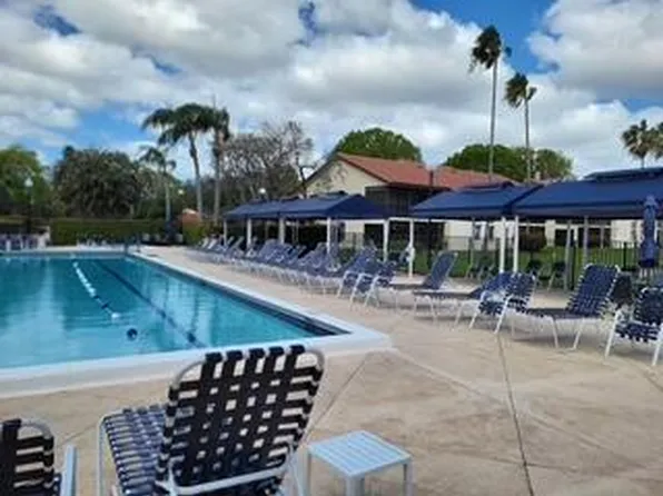 10215 N Circle Lake Drive #101, Boynton Beach, FL 33437