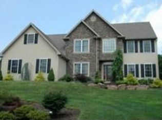93 Redcay Rd, Mohnton, PA 19540