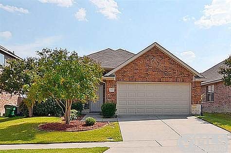 2nd image of 2801 Bentwood Way