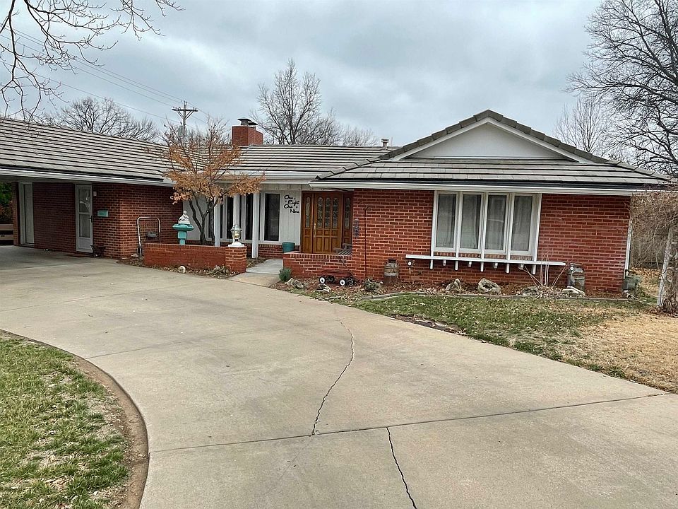1st image of 1819 E 12th Ave