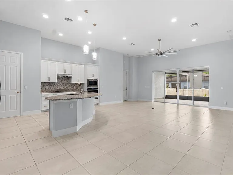 2320 Symphony Cir — Photo 6