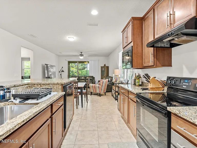80 Covered Creek Dr — Photo 5