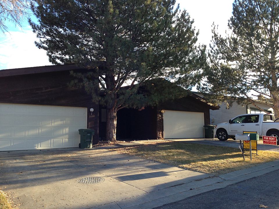 Two car garage!