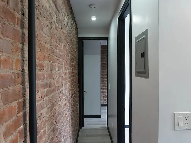 2100 2nd Ave #R-29 — Photo 10