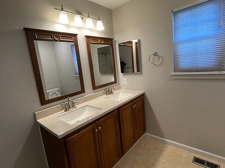 906 Fitch Ct — Photo 11