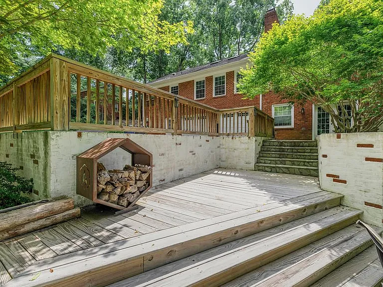 471 Sherwood Forest Rd — Photo 17