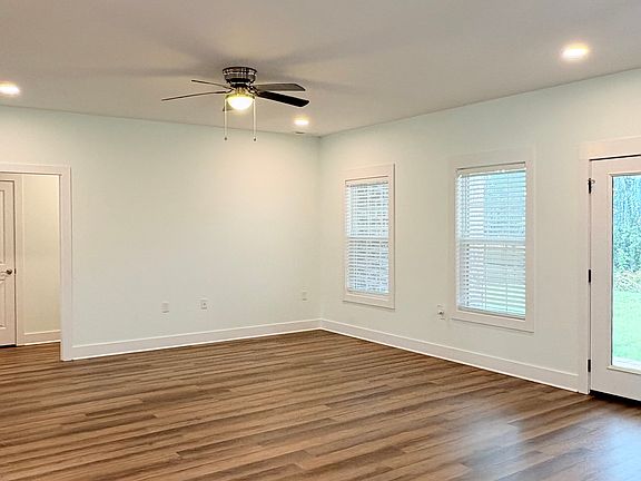 2nd image of 8760 Merrill Cir