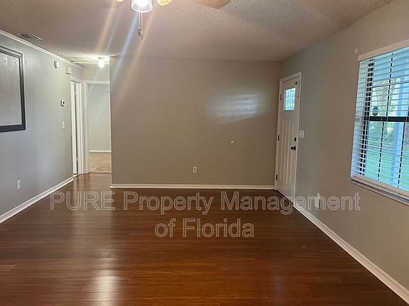 3rd image of 70 Almond Rd