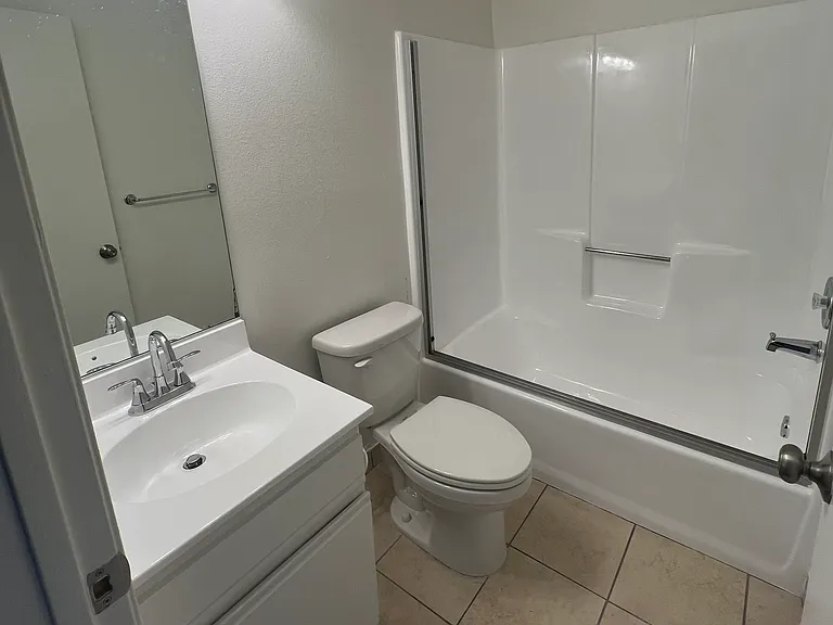 1244 Stanley Ave #7 — Photo 7