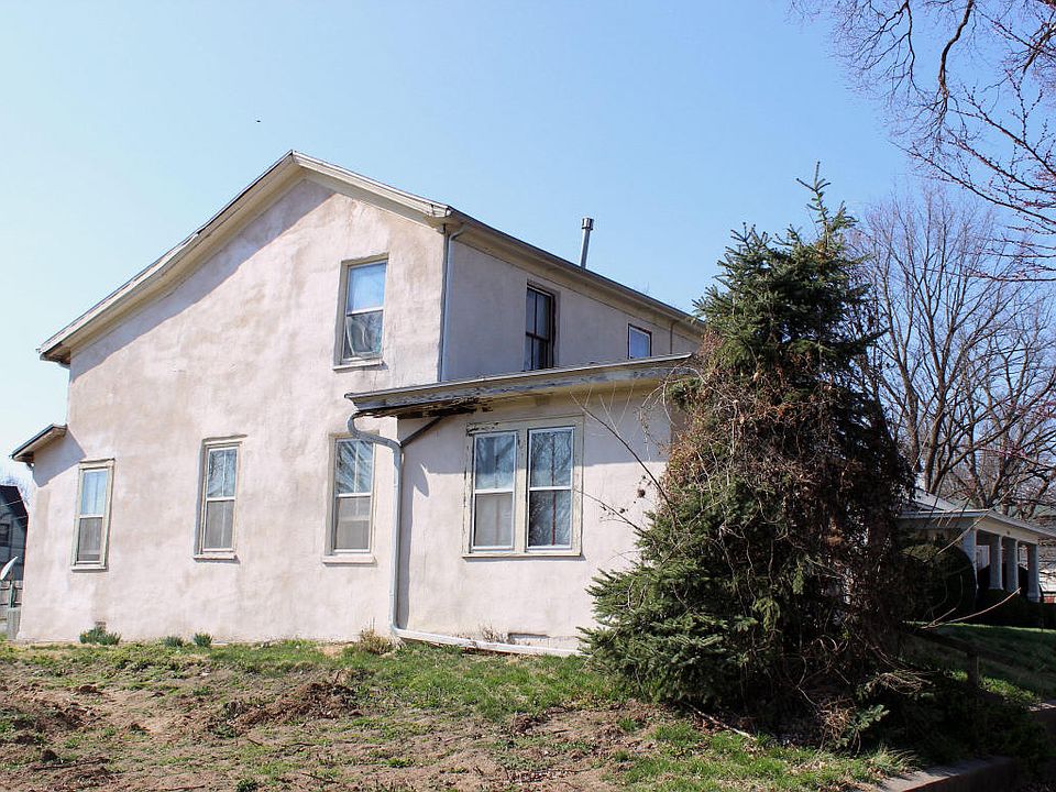 2nd image of 607 4th St