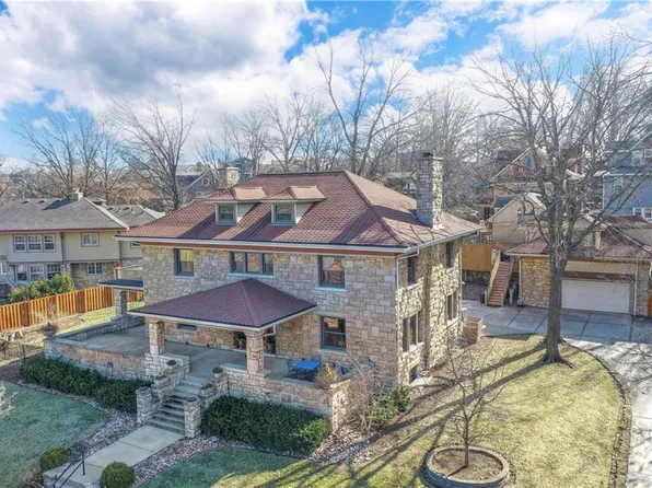 743 Manheim Rd, Kansas City, MO 64109