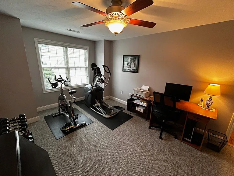 46 Yorkshire Dr — Photo 14